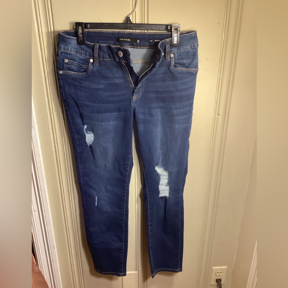 Tahari Kelly Mid-Rise Skinny Distressed Women’s Denim Jeans